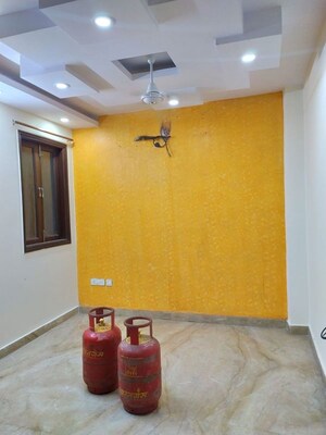 Master Bedroom in 3 BHK Builder Floor at Govindpuri – for Rent