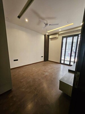 Room in 4 BHK Apartment at Godrej Meridien, Sector 106 – for Rent