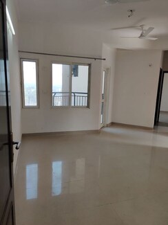 3 BHK + Extra Room Apartment For Rent in The Center Court Prime