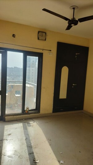 Room in 3.5 BHK Apartment at RPS Savana, Sector 88 – for Rent