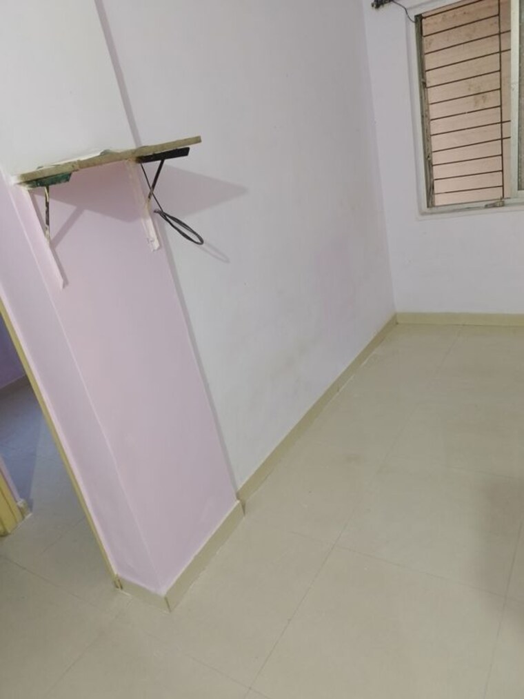 Room, bhakti-society Studio 414 Sq.Ft. Apartment In Kalwa Thane 10459437