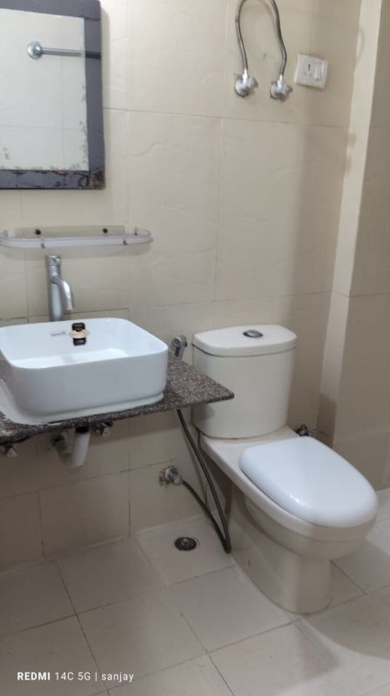 Bathroom, rwa-metro-apartments 3 Bedroom 1485 Sq.Ft. Independent House In Sector 71 Noida 10459438