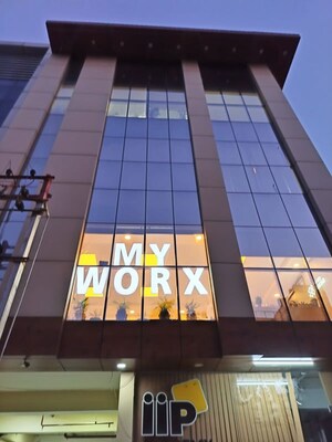 Staircase in  Office Space in IT/SEZ at RWA Metro Apartments, Sector 71 – for Rent
