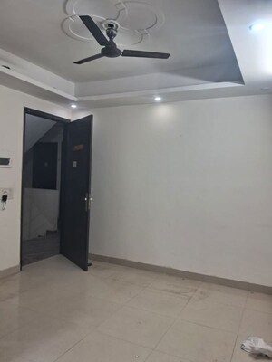 2 BHK Builder Floor For Rent in Vasant Kunj Enclave