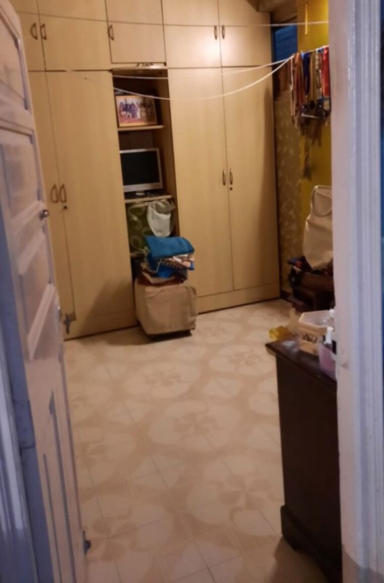 Bathroom, shri-bhaveshwar-bhuwan-chs 1 Bedroom 608 Sq.Ft. Apartment In Dadar West Mumbai 10459488