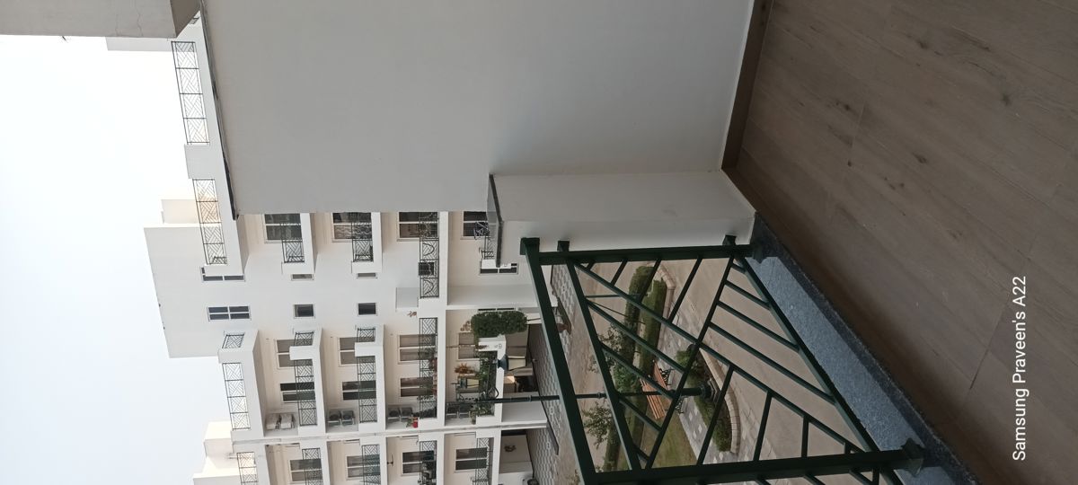 3 BHK +  1230 Sq.Ft. Builder Floor in Central Park Flower Valley