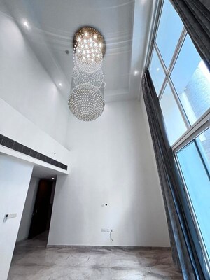 Furnished Amenities in 3.5 BHK Apartment at Mahagun Mezzaria, Sector 78 – for Rent