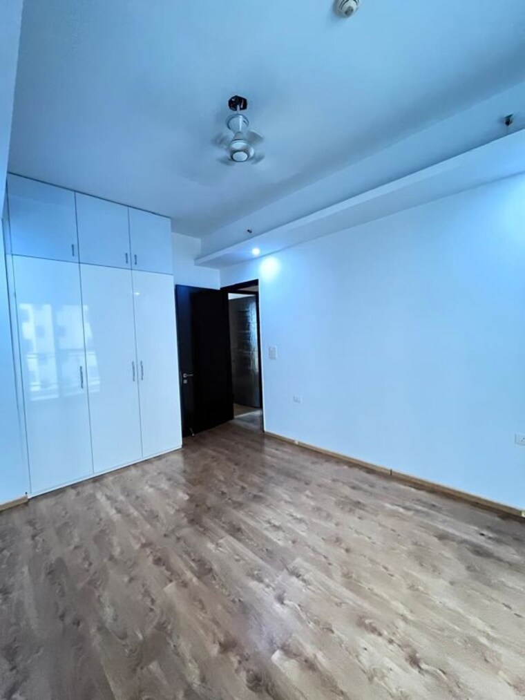 Room, mahagun-mezzaria 3.5 Bedroom 2500 Sq.Ft. Apartment In Sector 78 Noida 10459511