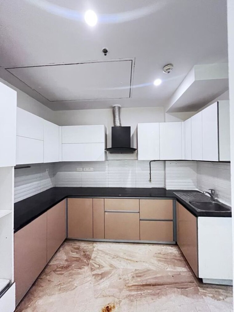 Kitchen, mahagun-mezzaria 3.5 Bedroom 4800 Sq.Ft. Penthouse In Sector 78 Noida 10459516
