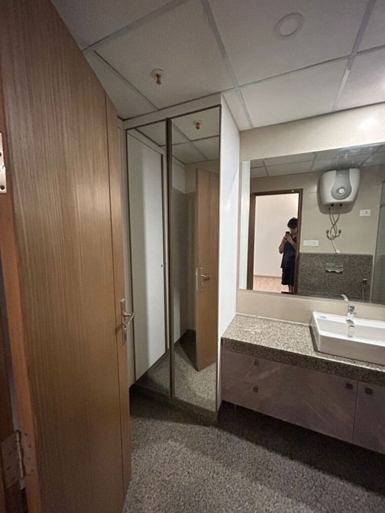 Bathroom, aba-ivy-county 4 Bedroom 2511 Sq.Ft. Apartment In Sector 75 Noida 10459527