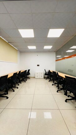 Office Space For Rent in Madhu Vihar