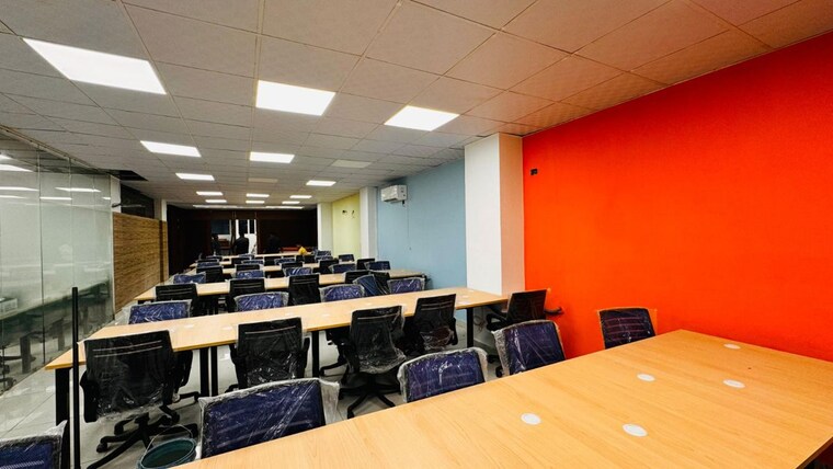 Gym, madhu-vihar Commercial Office Space 2000 Sq.Ft. In Sector 62 A Noida Noida 10459553