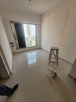 Room in 1 BHK Apartment at Je And Vee Om Trimurti, Malad East – for Rent