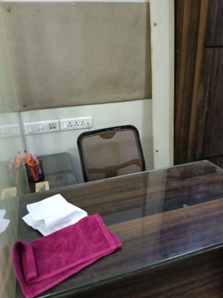 Bedroom, express-zone Commercial Office Space 112 Sq.Ft. In Malad East Mumbai 10459558