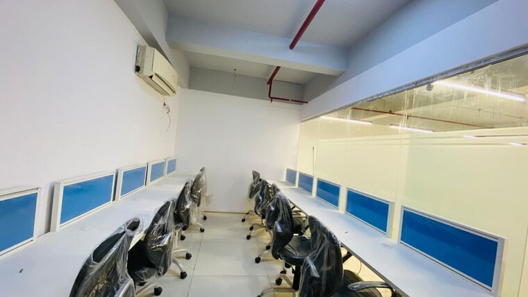 Team Area, sahil-heights-noida Commercial Office Space 2400 Sq.Ft. In Sector 121 Noida 10459582
