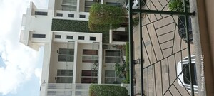 Balcony in 3 BHK Builder Floor at Central Park Flower Valley, Sohna Sector 33 – for Sale