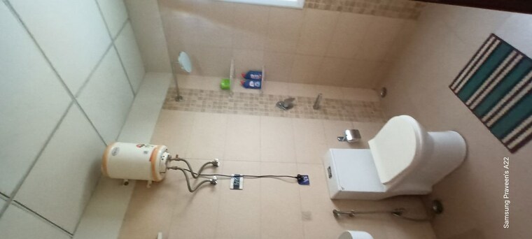 Bathroom, central-park-flower-valley 3 Bedroom 1274 Sq.Ft. Builder Floor In Sohna Sector 33 Gurgaon 10459564