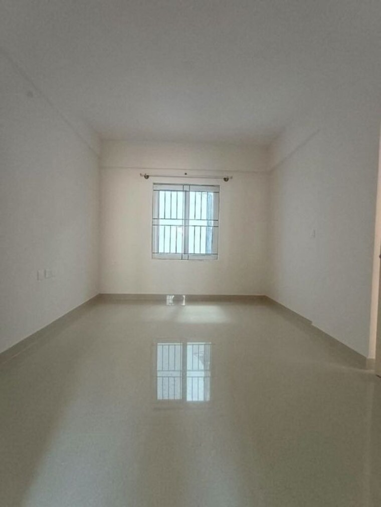 Room, elite-breeze 3 Bedroom 1600 Sq.Ft. Apartment In Harlur Bangalore 10459584