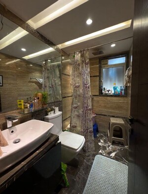 Team Area in 2 BHK Apartment at Navin Nagar – for Sale
