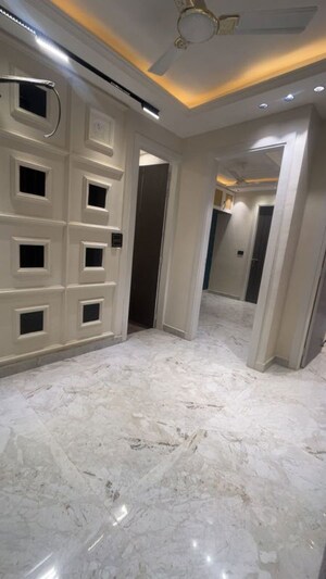 Living Room in 2 BHK Builder Floor at Uttam Nagar – for Rent