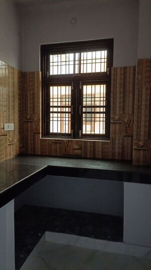 Room in 2 BHK Independent House at Chinhat – for Rent
