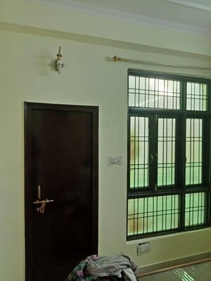 Room in 2 BHK Apartment at Uattardhona – for Rent