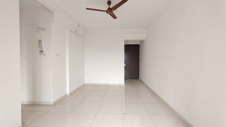 Room, godrej-emerald 2 Bedroom 550 Sq.Ft. Apartment In Ghodbunder Road Thane 10459642