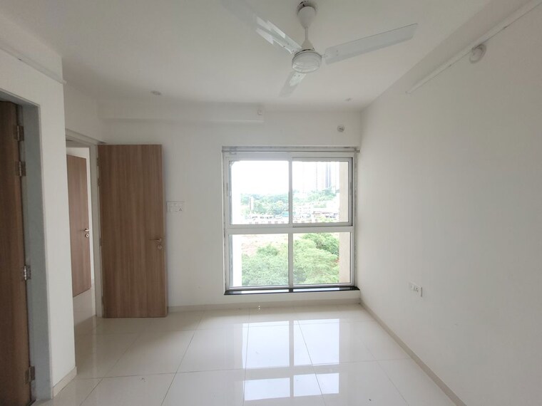 Room, godrej-emerald 2 Bedroom 440 Sq.Ft. Apartment In Ghodbunder Road Thane 10459668