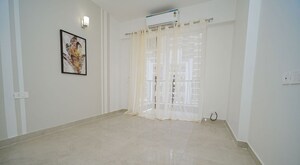 Room in 3 BHK Builder Floor at Signature Global City 81, Sector 81 – for Sale