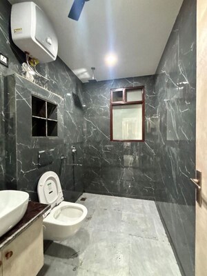 Bathroom in 2 BHK Builder Floor at Sector 57 – for Rent