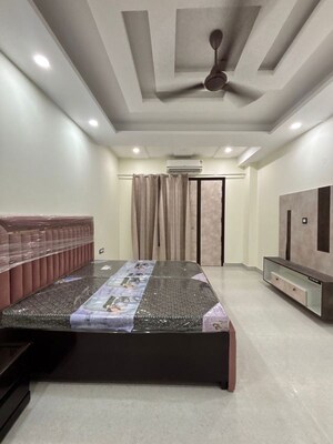 Kitchen in 2 BHK Builder Floor at Sector 57 – for Rent