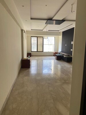 Room in 3 BHK Apartment at Aristo Pearl Residency, Prabhadevi – for Rent