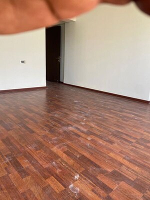Room in 3 BHK Apartment at Aristo Pearl Residency, Prabhadevi – for Rent