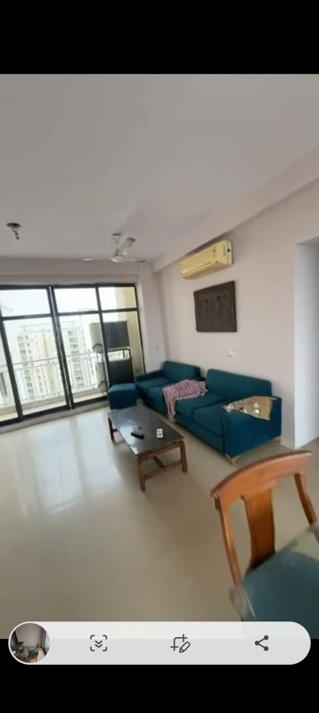 3 BHK 1740 Sq.Ft. Apartment in Unitech Horizon