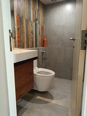Bathroom in 1.5 BHK Apartment at Lady Ratan Tower, Worli – for Rent