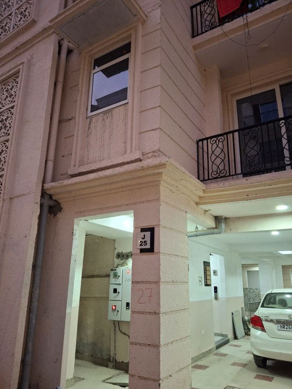 2 BHK + Pooja Room 1000 Sq.Ft. Apartment in Aarone Botanica