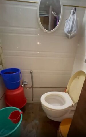 Bathroom in Studio Builder Floor at Bhindi Bazar – for Rent