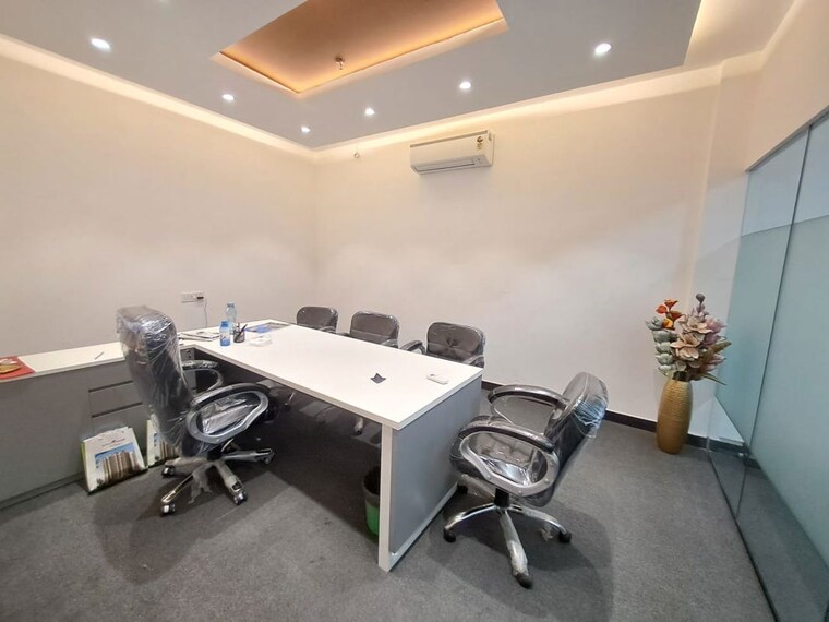 Team Area, sector 63 Commercial Office Space 2200 Sq.Ft. In Sector 63 Noida 10459601