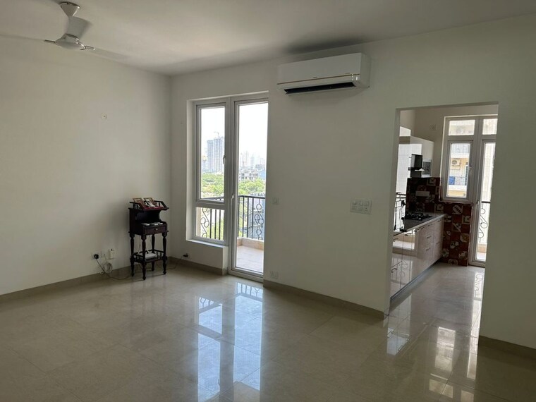 Room, emaar-emerald-estate 3 Bedroom 1395 Sq.Ft. Apartment In Sector 65 Gurgaon 10459789