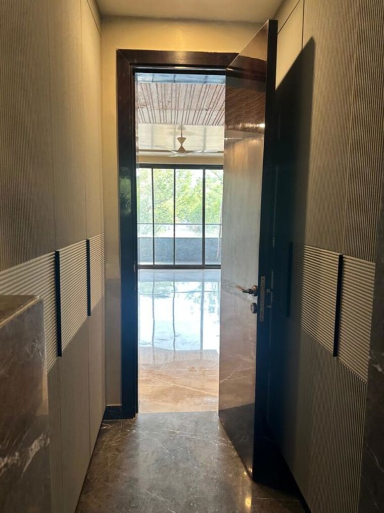 Room, green-wood-city 4 Bedroom 500 Sq.Yd. Builder Floor In Sector 45 Gurgaon 10459816