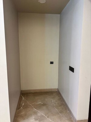 Room in 4 BHK Builder Floor at Green Wood City, Sector 45 – for Sale