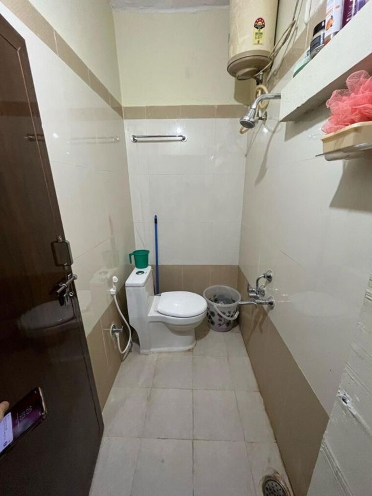 Bathroom, wilson garden 1 Bedroom 800 Sq.Ft. Independent House In Wilson Garden Bangalore 9752908