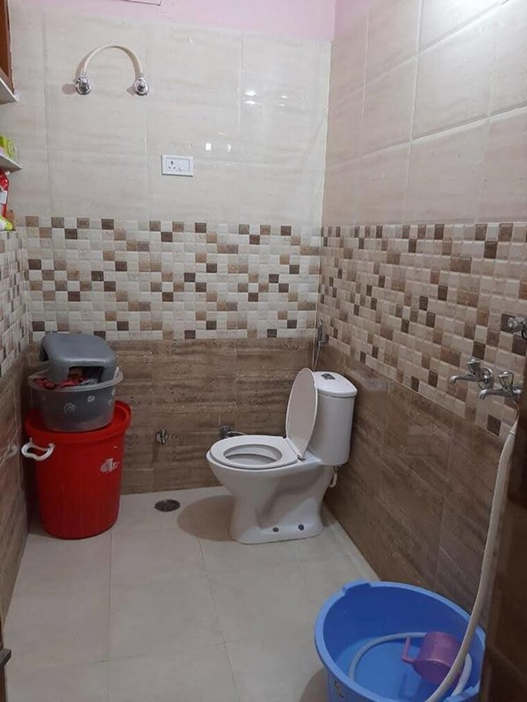 Bathroom, sector 4 2 Bedroom 1500 Sq.Ft. Independent House In Sector 4 Panchkula 10459847