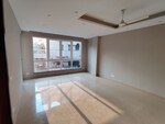 4 BHK + Servant Room 300 Sq.Yd. Builder Floor in Saket