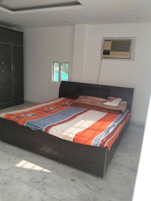 Bedroom in 3 BHK Builder Floor at Hauz Khas Enclave – for Rent