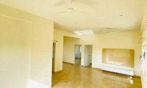 Room in 6+ BHK Independent House at Byrathi – for Sale