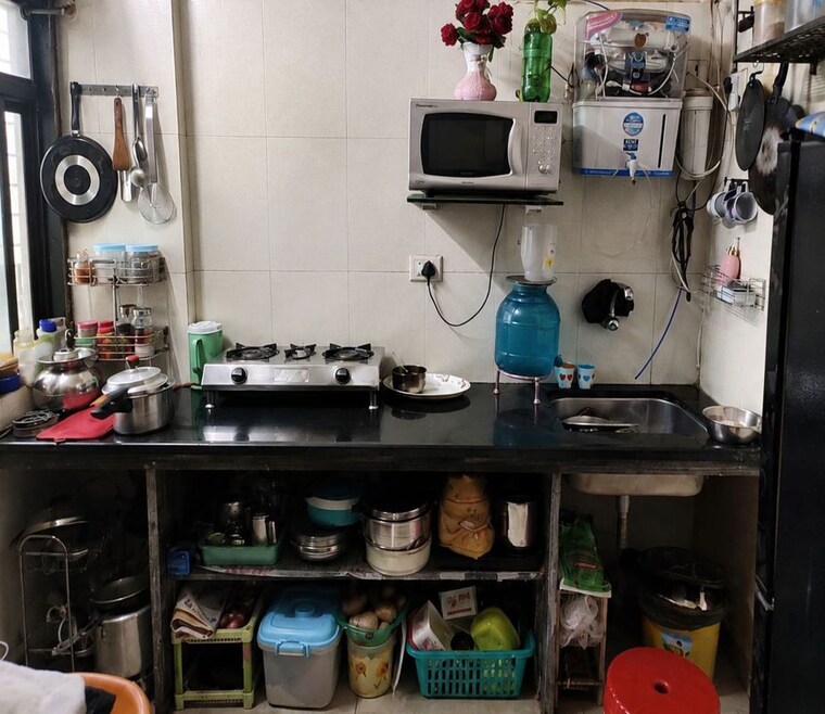 Kitchen, om-sai-plaza 2 Bedroom 575 Sq.Ft. Apartment In Ghodbunder Road Thane 10459773