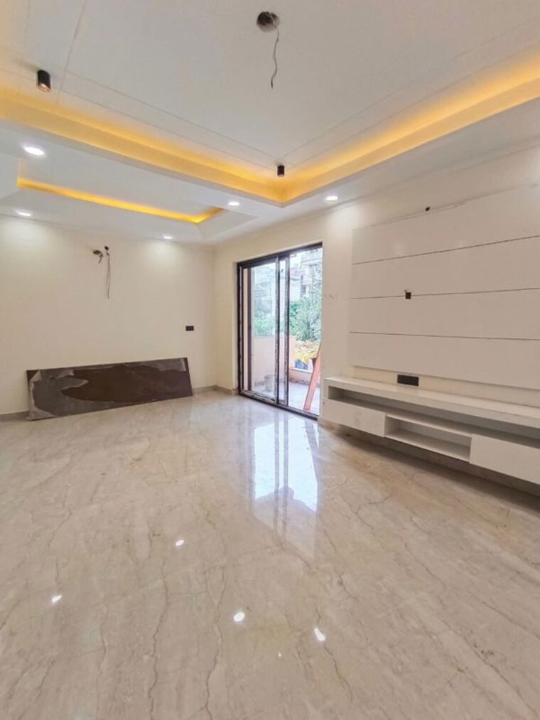 Room, green fields colony 5 Bedroom 5000 Sq.Ft. Builder Floor In Green Fields Colony Faridabad 10459983