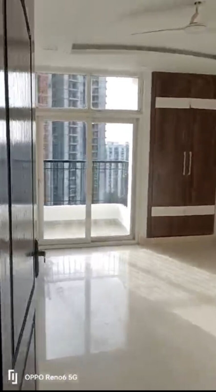 Master Bedroom, lr-bluemoon-homes 2 Bedroom 1050 Sq.Ft. Apartment In Raj Nagar Extension Ghaziabad 10459997