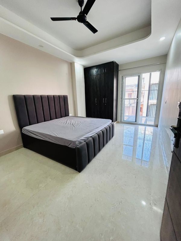 2 BHK 1800 Sq.Ft. Builder Floor in DLF City Gurgaon